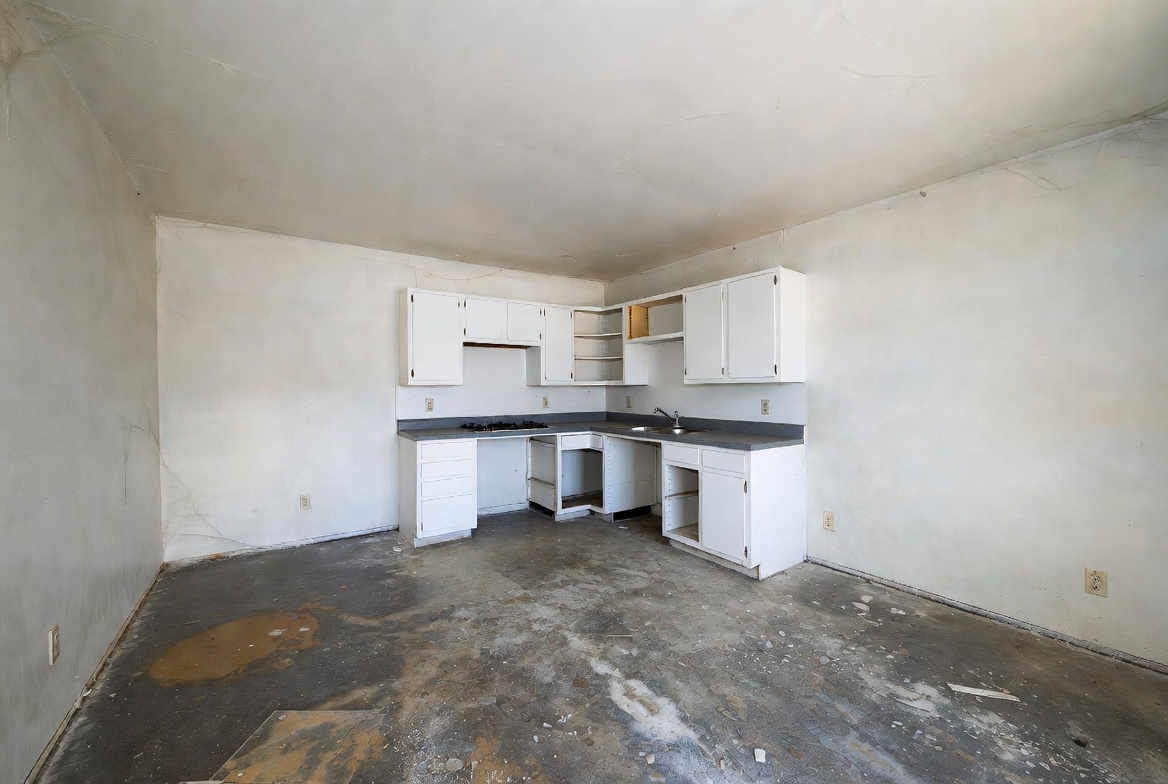 Move-in / move-out cleaning before