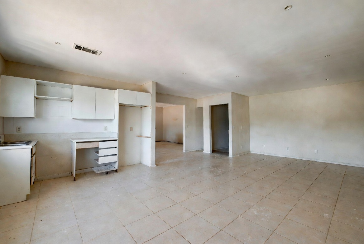 Move-in / move-out cleaning before